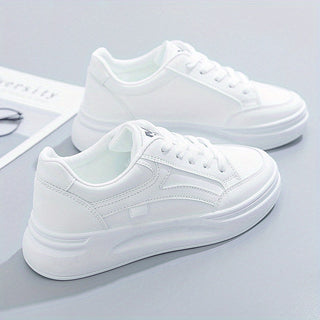 Chic White Sneakers Lightweight Comfort